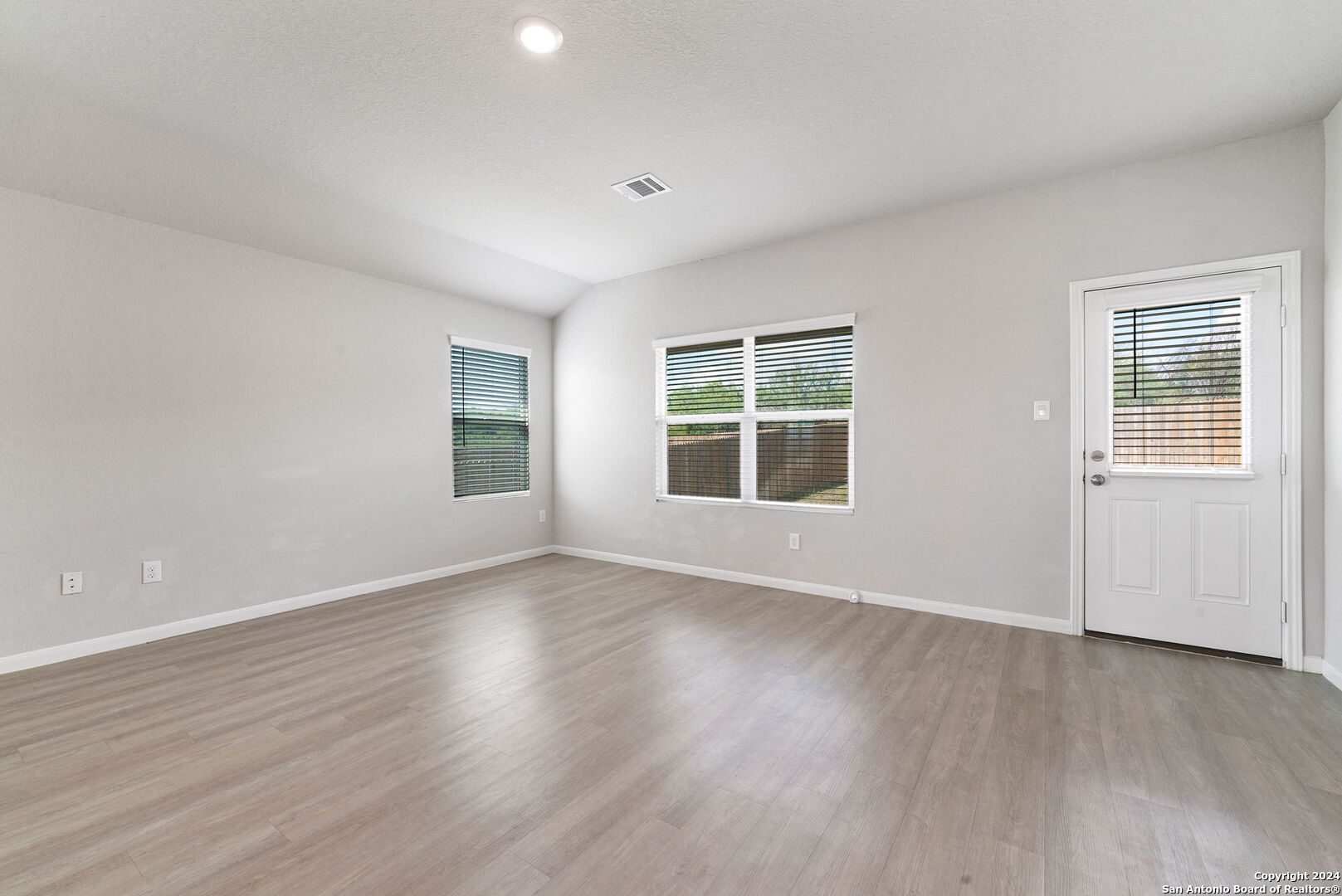 3530 Manoway Bay San Antonio TX 78223