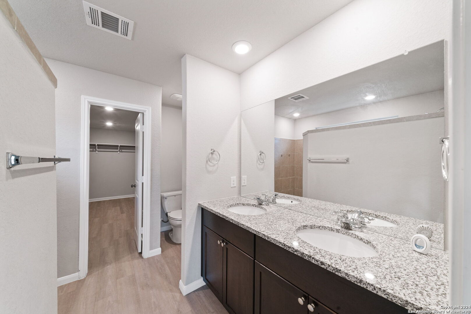 3530 Manoway Bay San Antonio TX 78223