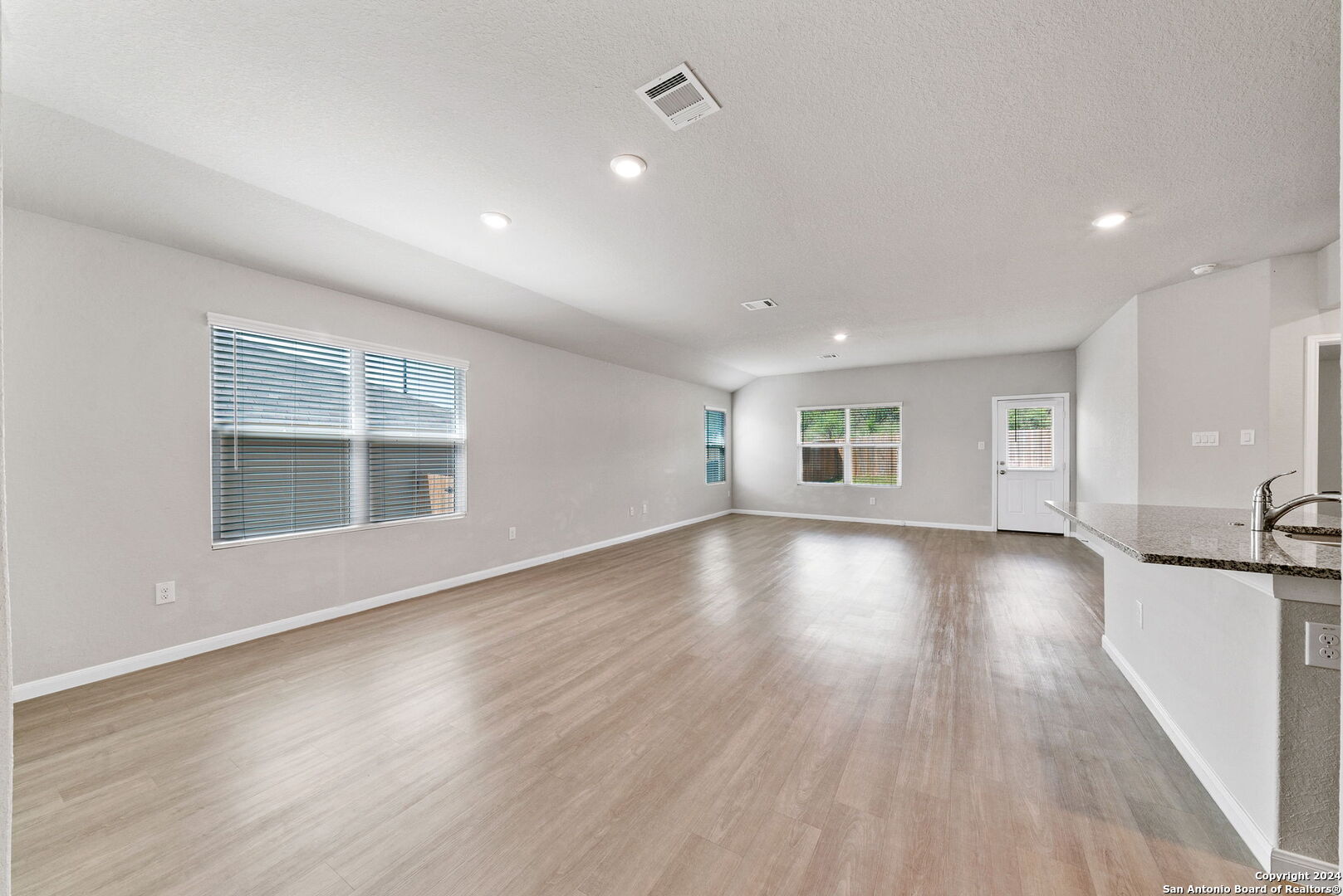 3530 Manoway Bay San Antonio TX 78223