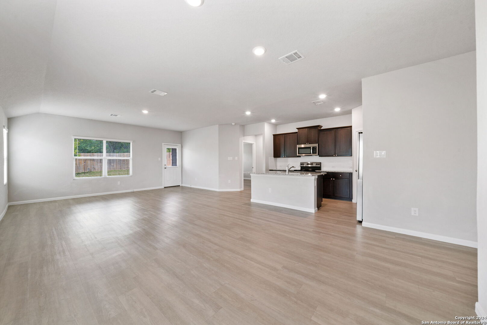 3530 Manoway Bay San Antonio TX 78223