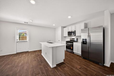1616 House Finch Drive San Antonio TX 78253