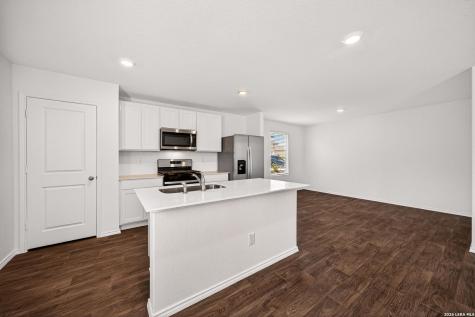 1616 House Finch Drive San Antonio TX 78253