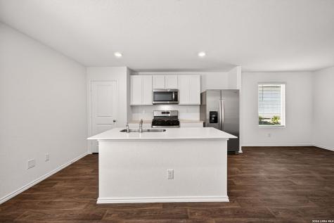 1616 House Finch Drive San Antonio TX 78253