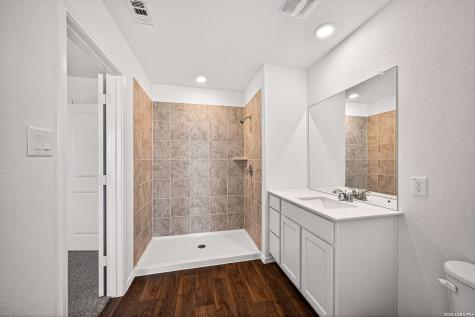 1616 House Finch Drive San Antonio TX 78253