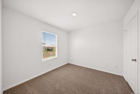1616 House Finch Drive San Antonio TX 78253