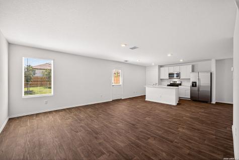 1616 House Finch Drive San Antonio TX 78253