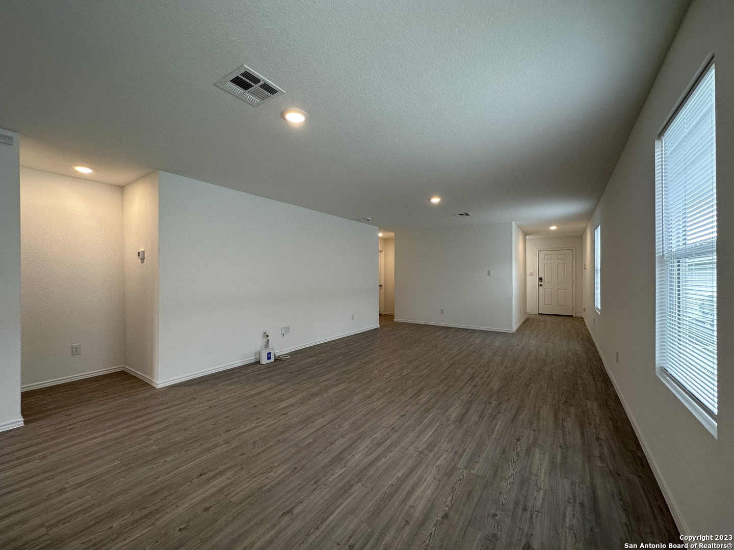 5170 Fowler Crest Converse TX 78109