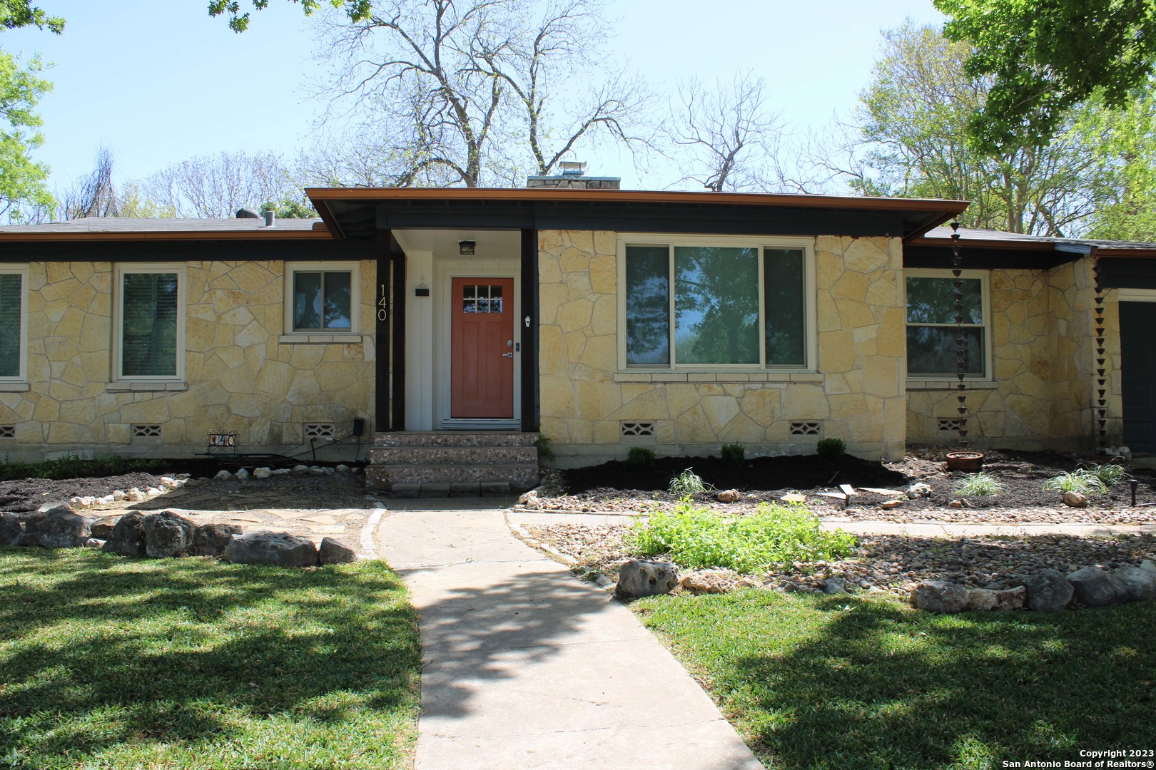 140 Arvin Drive Terrell Hills TX 78209