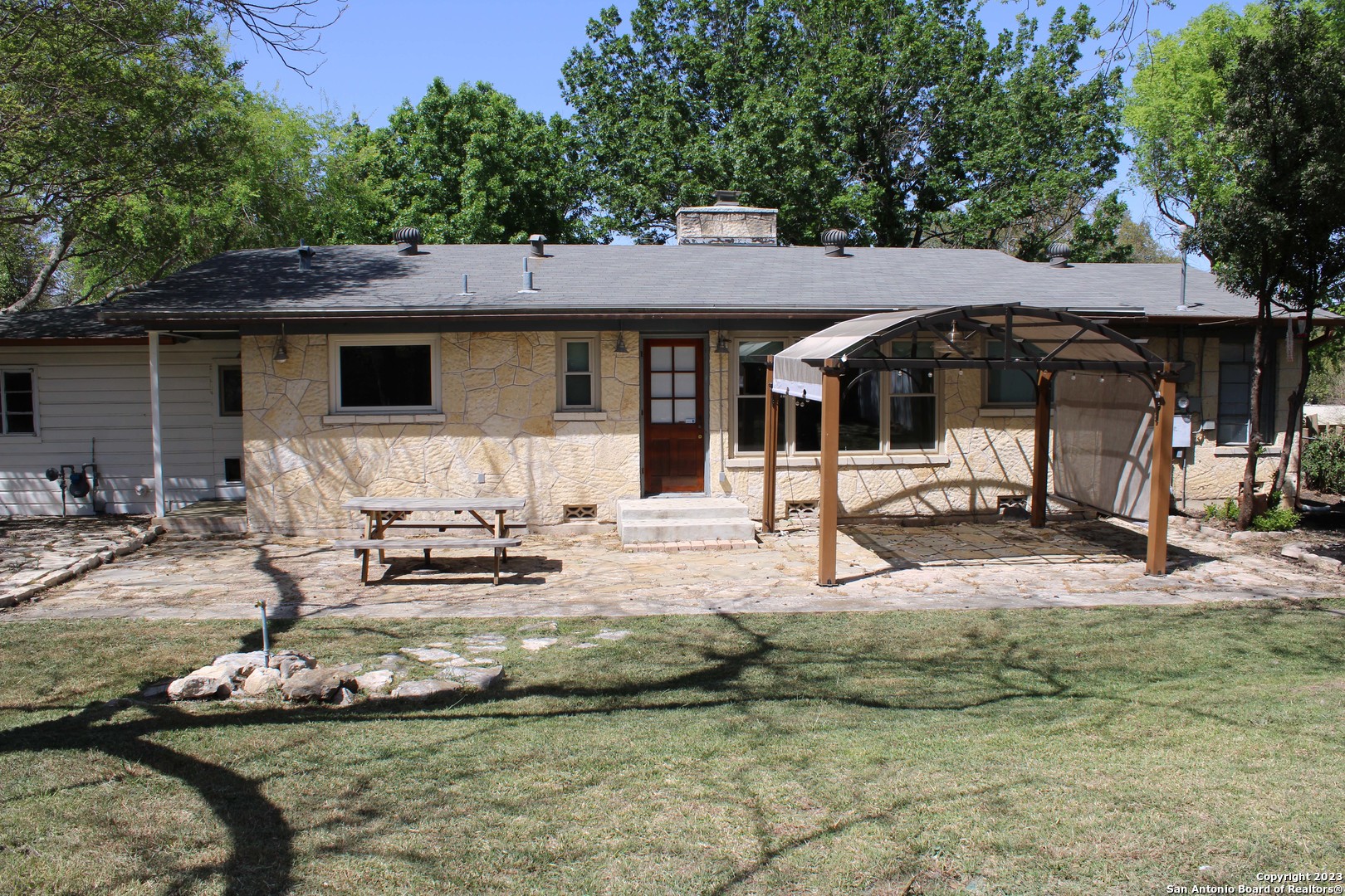 140 Arvin Drive Terrell Hills TX 78209