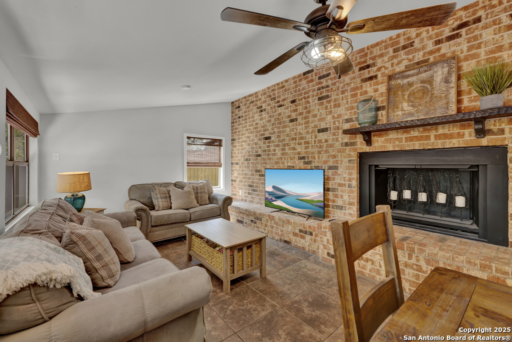 1015 Reiley Road Seguin TX 78155