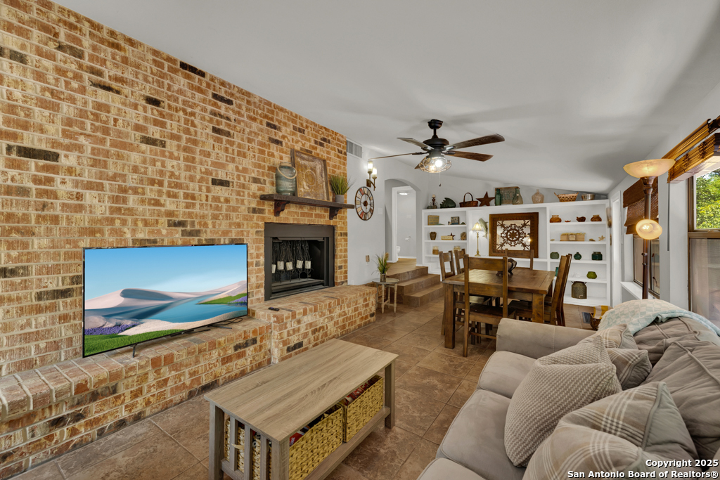 1015 Reiley Road Seguin TX 78155