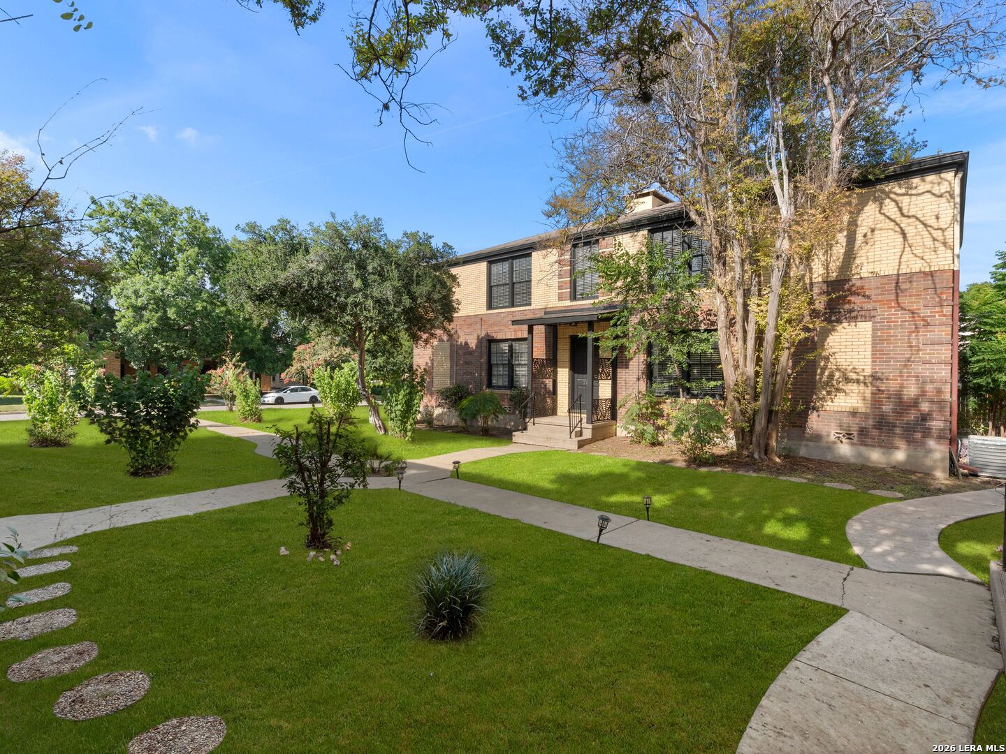 204 E Rosewood Avenue San Antonio TX 78212