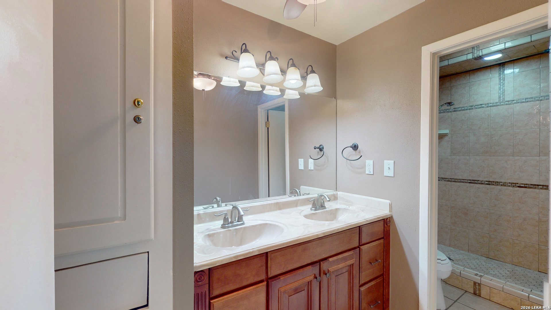 4234 Flint Hill San Antonio TX 78230