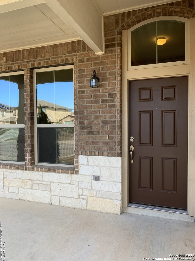 8418 Meadow Plains San Antonio TX 78254