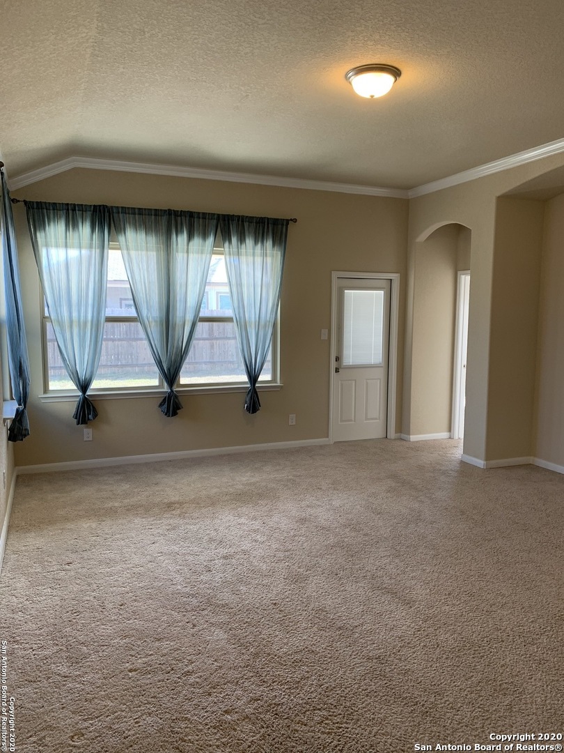 8418 Meadow Plains San Antonio TX 78254