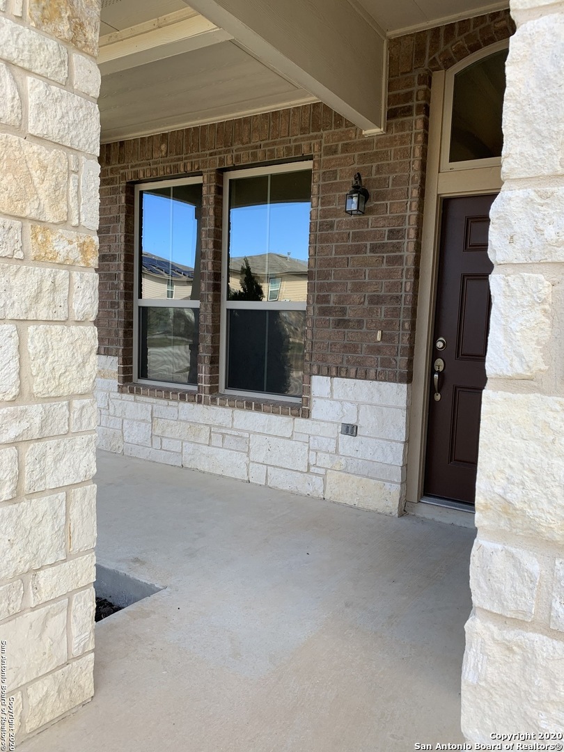8418 Meadow Plains San Antonio TX 78254