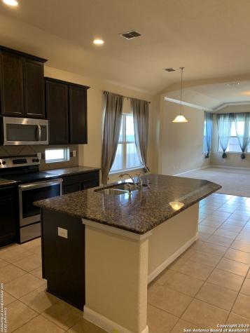 8418 Meadow Plains San Antonio TX 78254