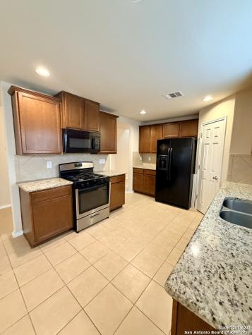 741 Clearbrook Avenue San Antonio TX 78108
