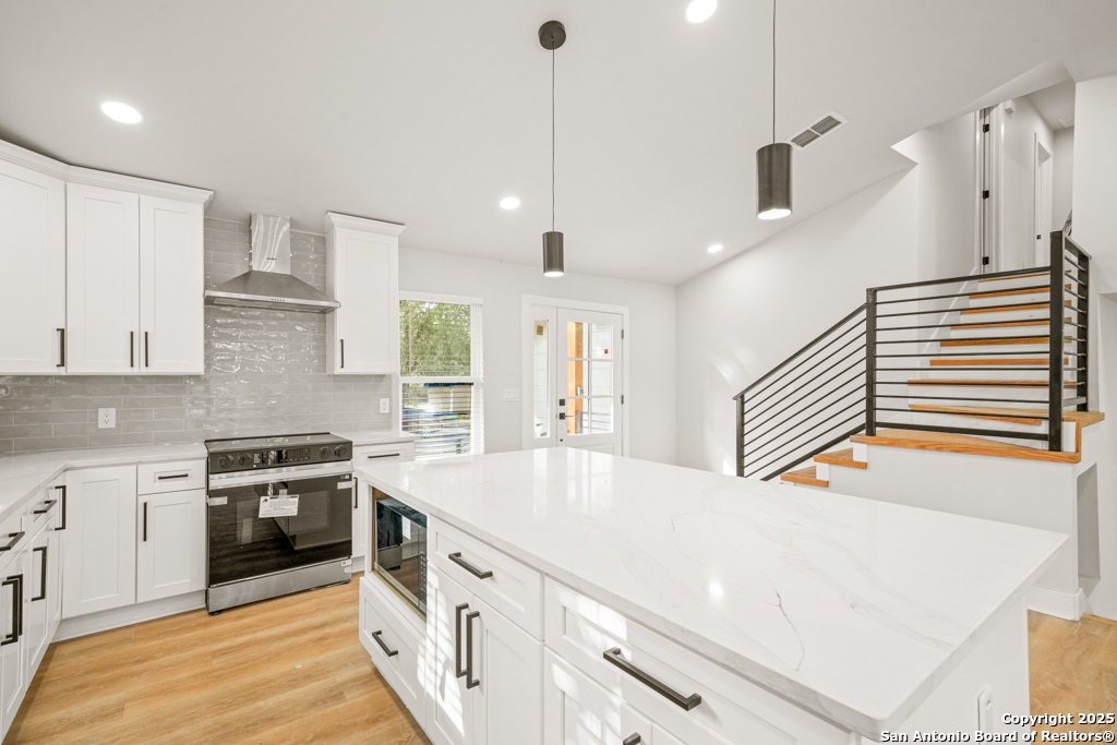 9127 Jean Verte San Antonio TX 78250