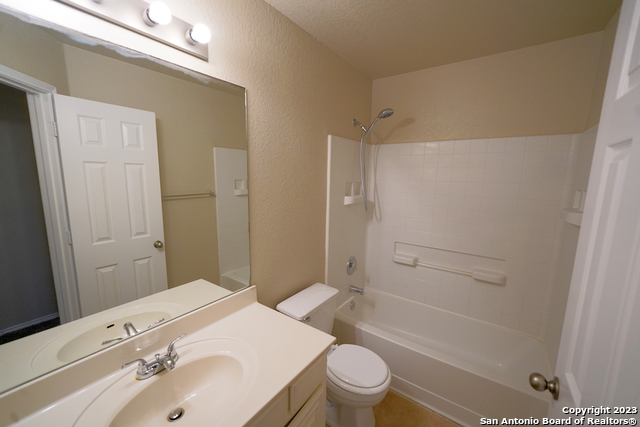 6534 Ithaca Falls San Antonio TX 78239