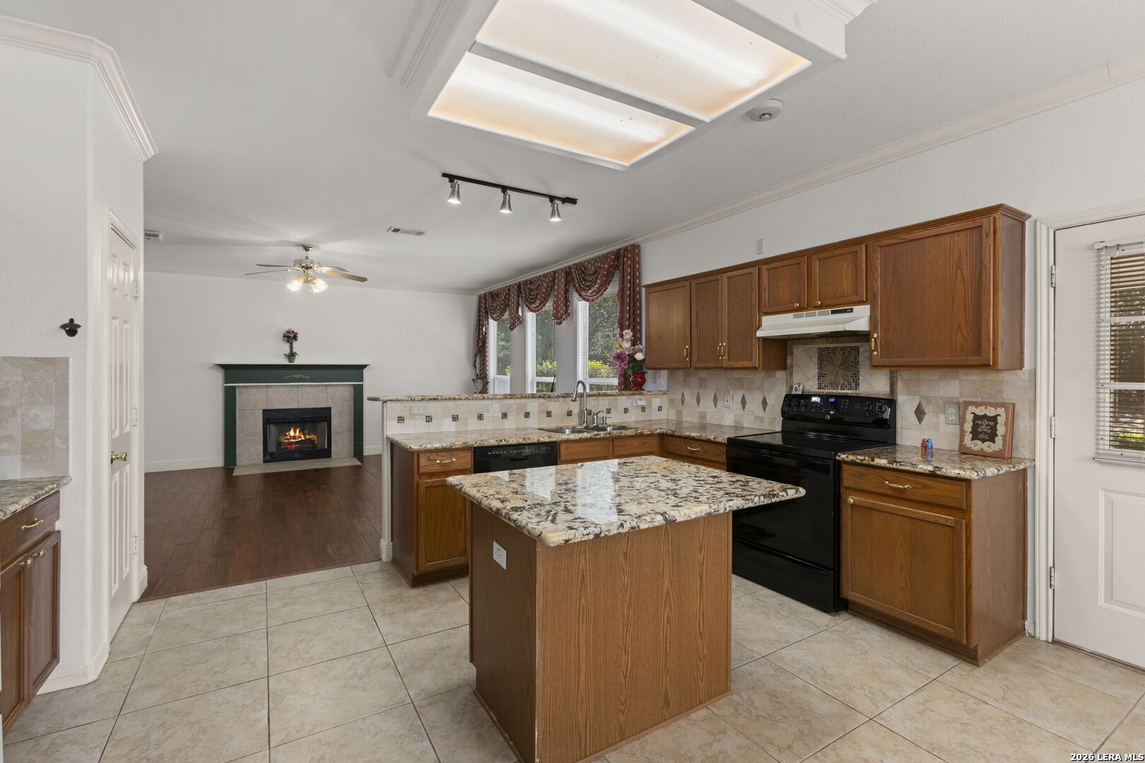 2323 Cardigan Hill San Antonio TX 78232