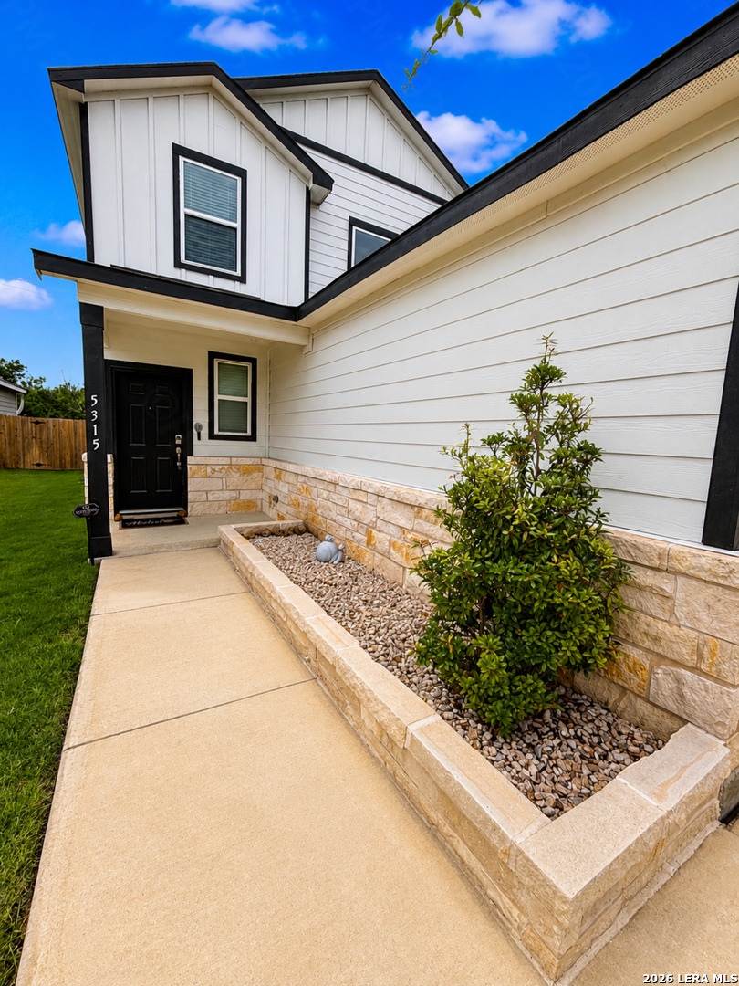 5315 Tourmaline Loop San Antonio TX 78222