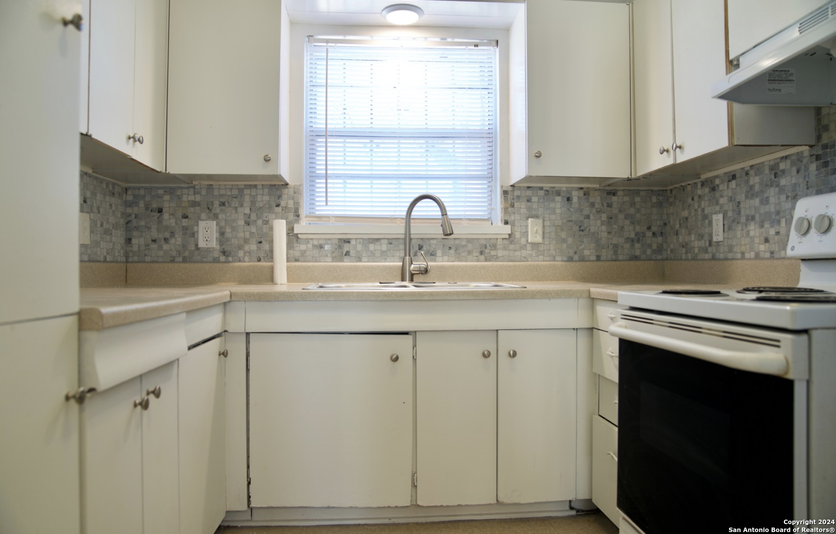 211 Westoak Road San Antonio TX 78227