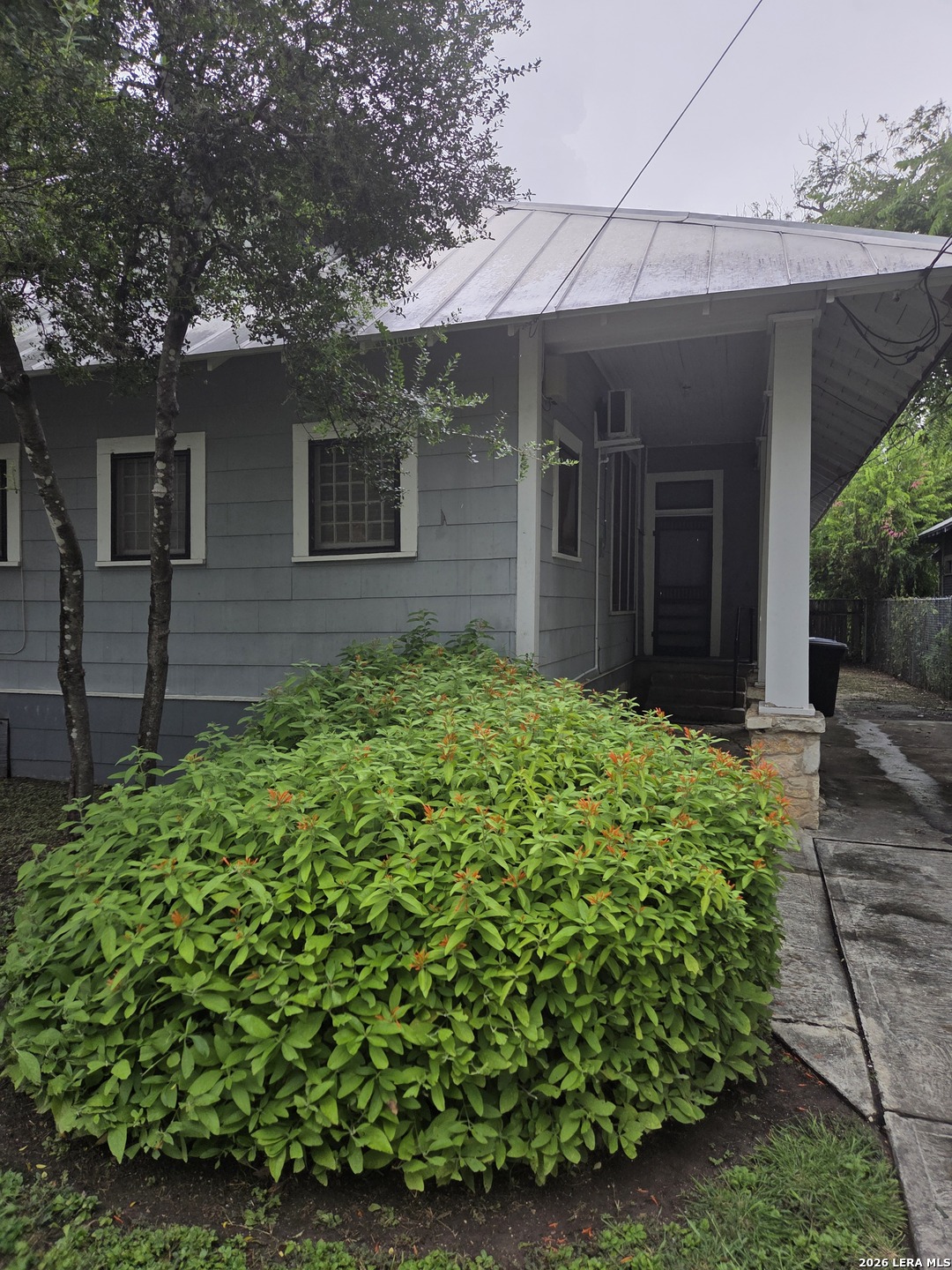 716 E Guenther San Antonio TX 78210
