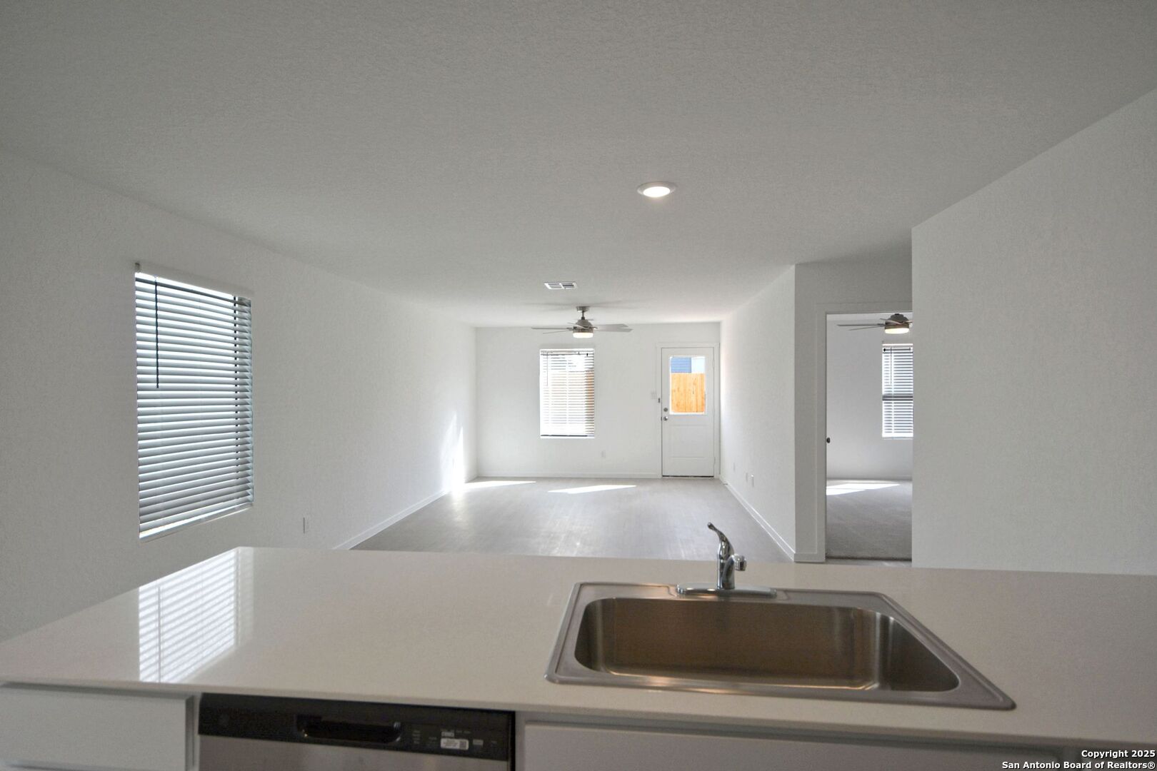 11559 Field Briar Converse TX 78109