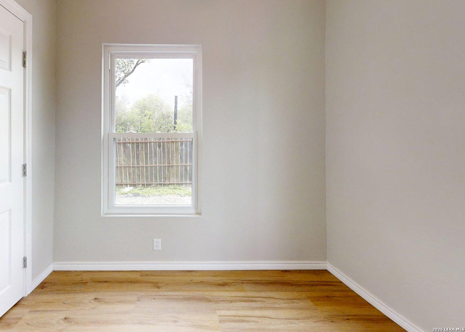 225 Avenue B Converse TX 78109