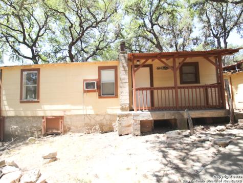 12095 Park Road 37 Lakehills TX 78063