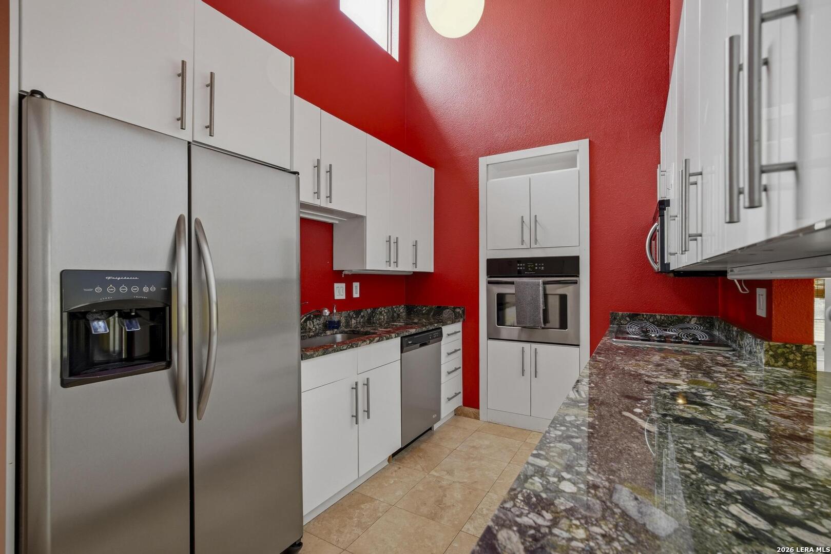 3800 E Songbird Lane San Antonio TX 78229