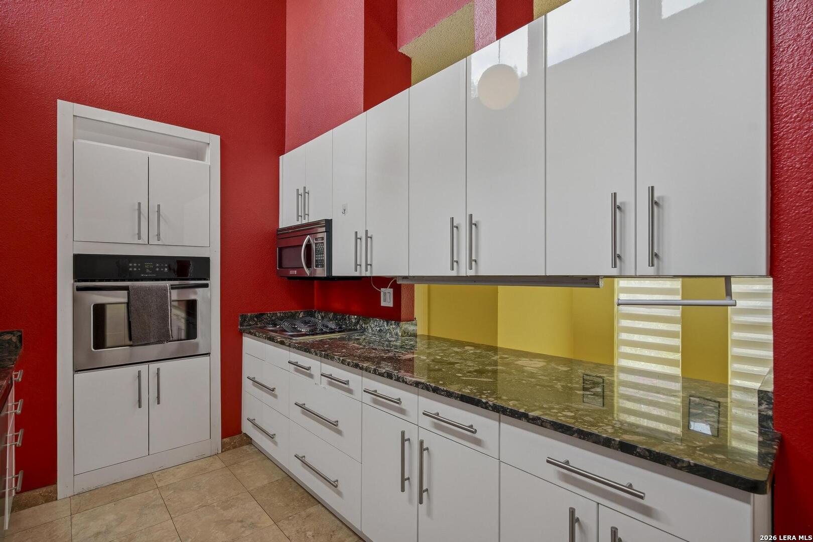 3800 E Songbird Lane San Antonio TX 78229