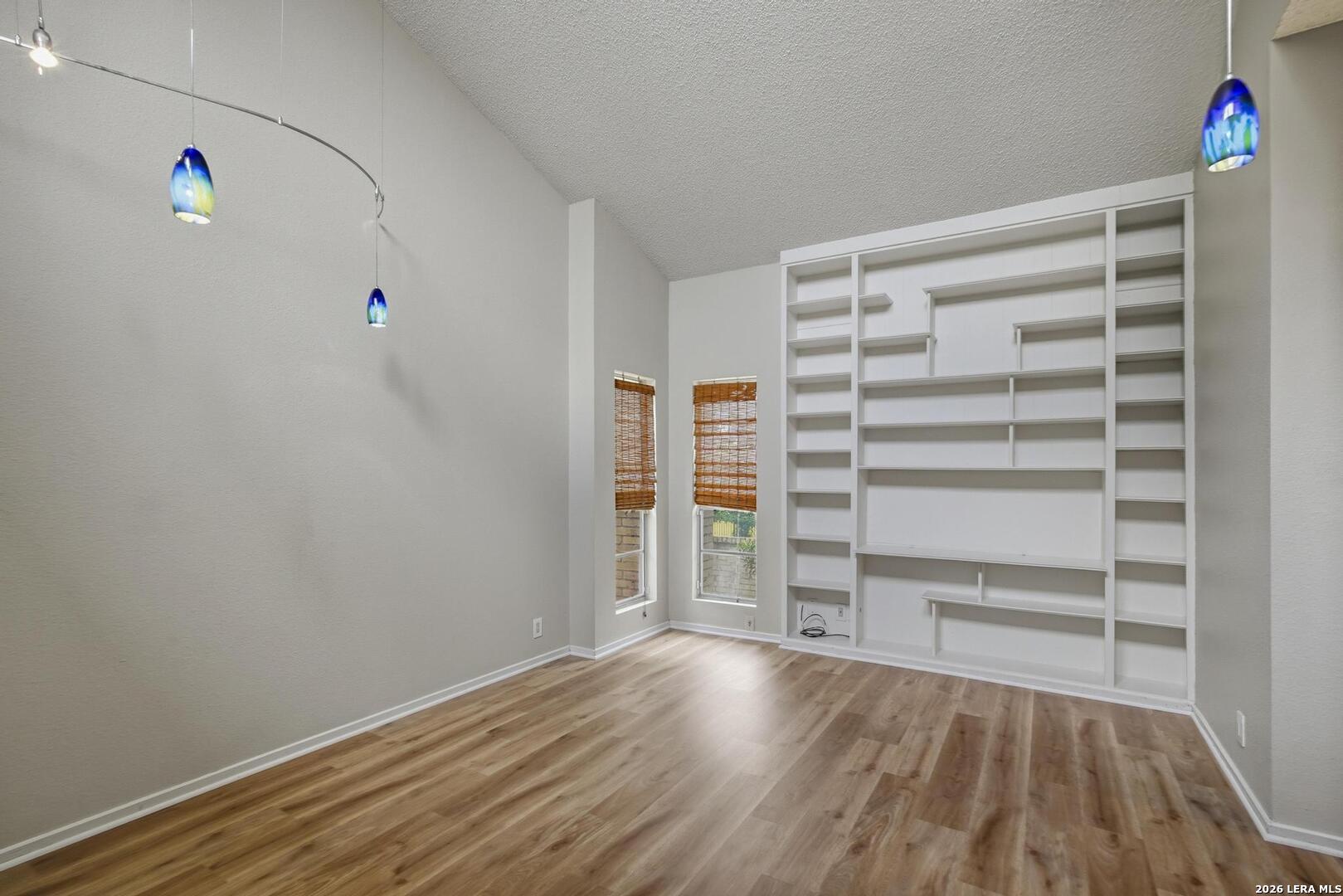 3800 E Songbird Lane San Antonio TX 78229