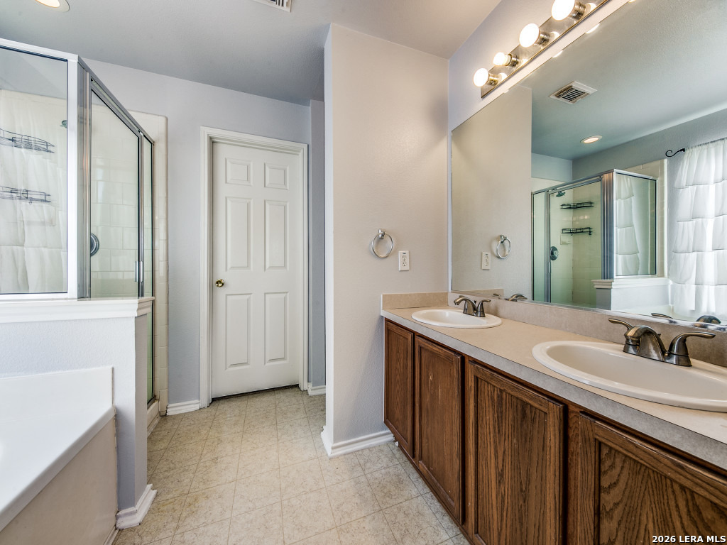 6606 Crestwood Court San Antonio TX 78249