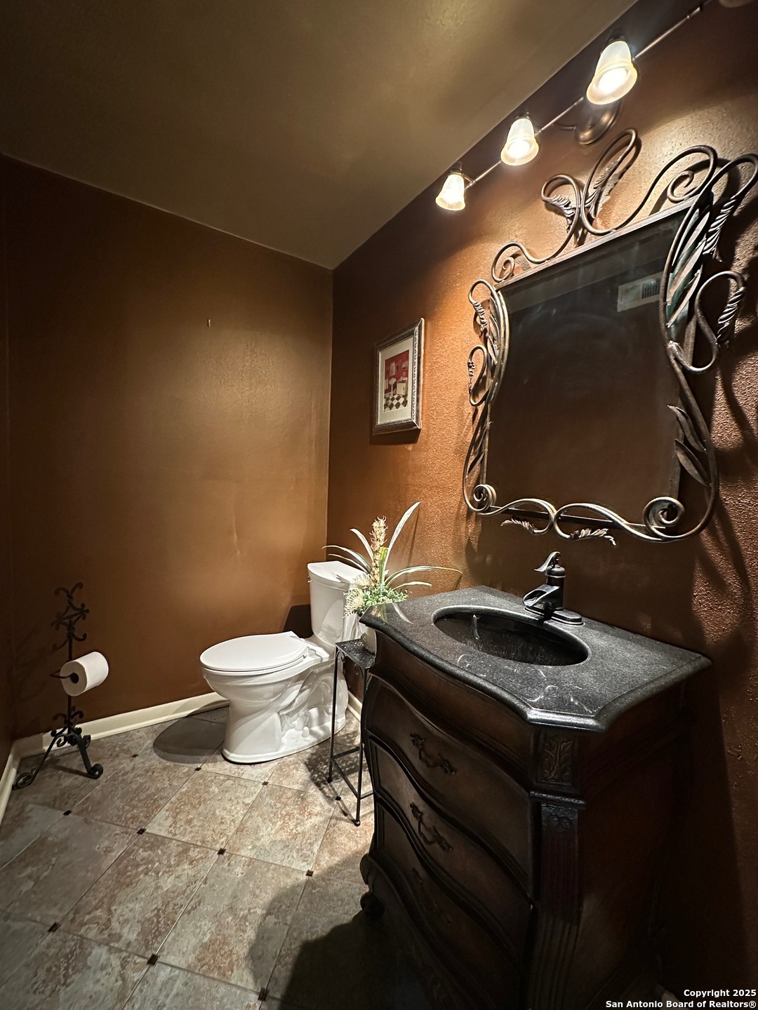 1045 Shook Avenue Olmos Park TX 78212