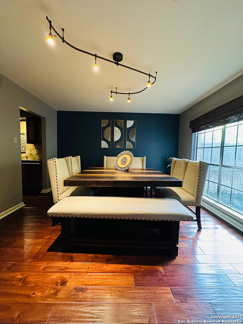 1045 Shook Avenue Olmos Park TX 78212