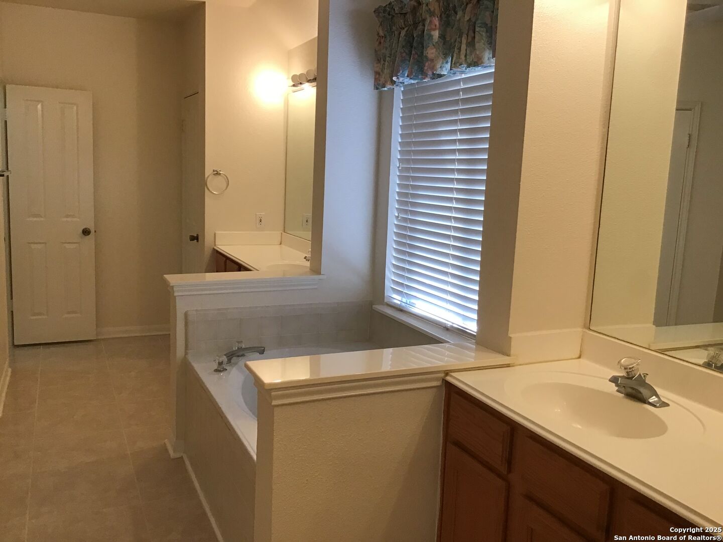 9615 Rocksprings San Antonio TX 78251