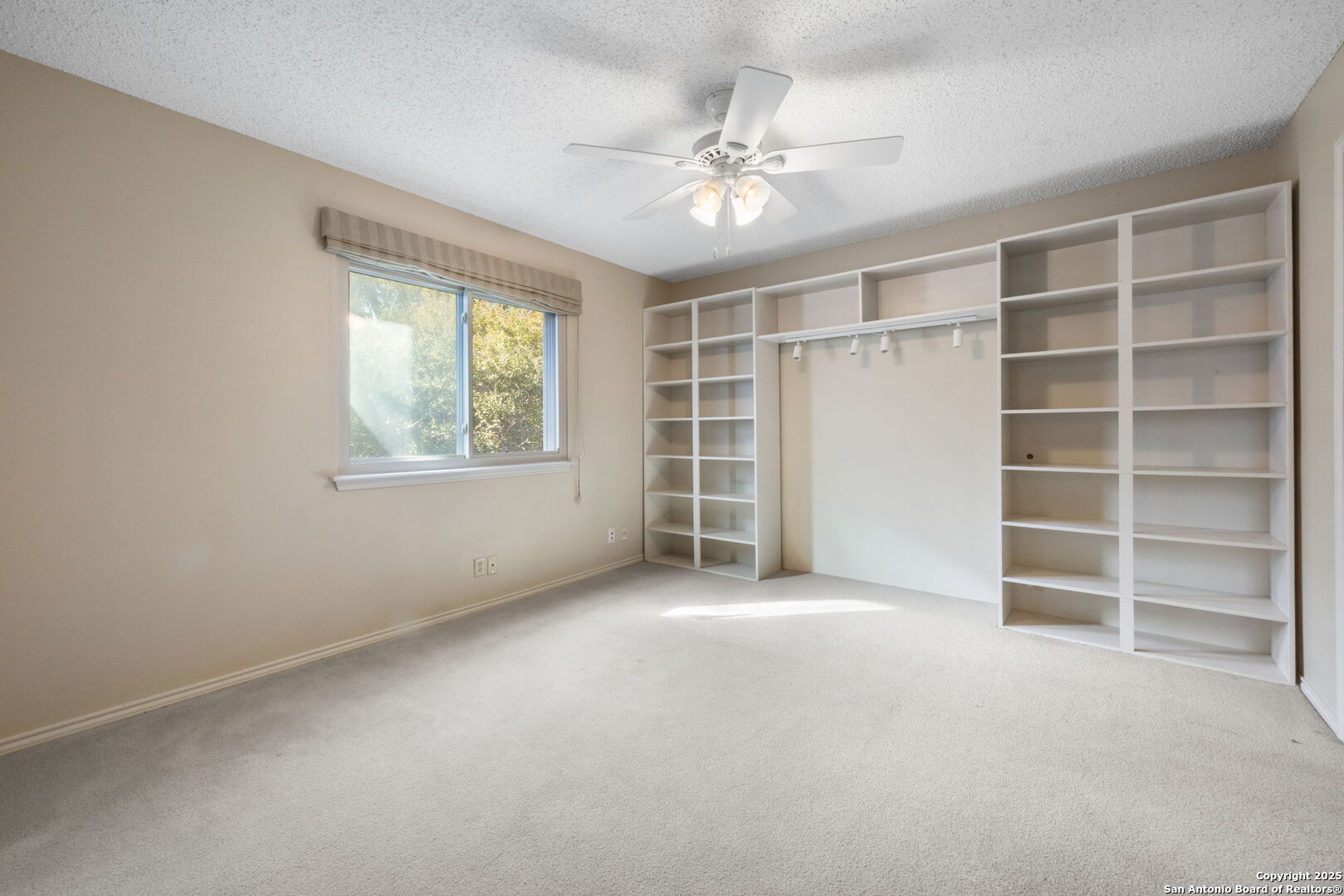 2606 Country Square San Antonio TX 78209