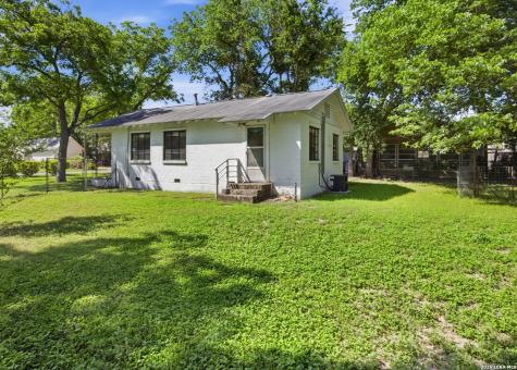 705 Florence Street Castroville TX 78009