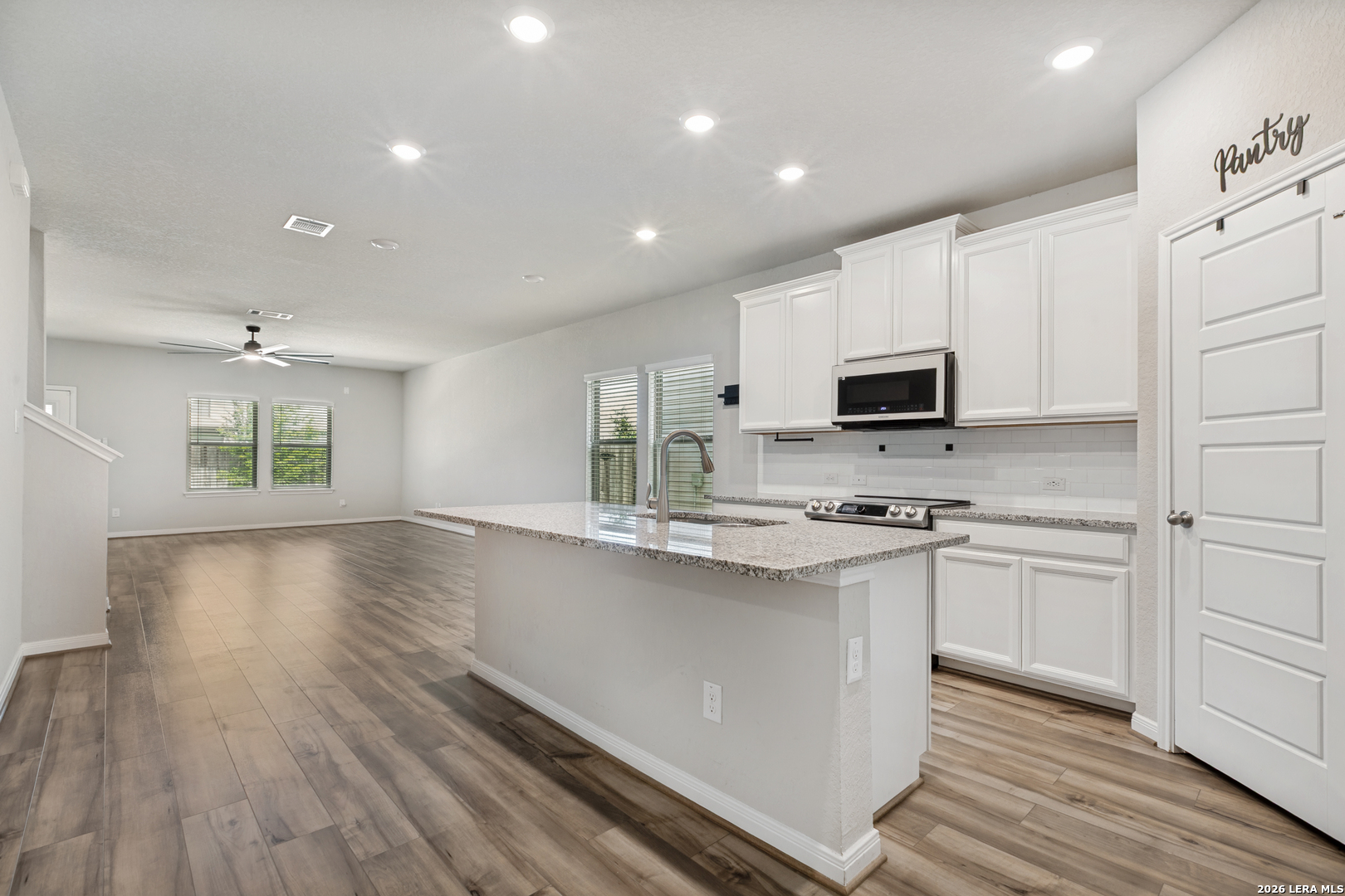 9511 Bonito Falls Drive Converse TX 78109