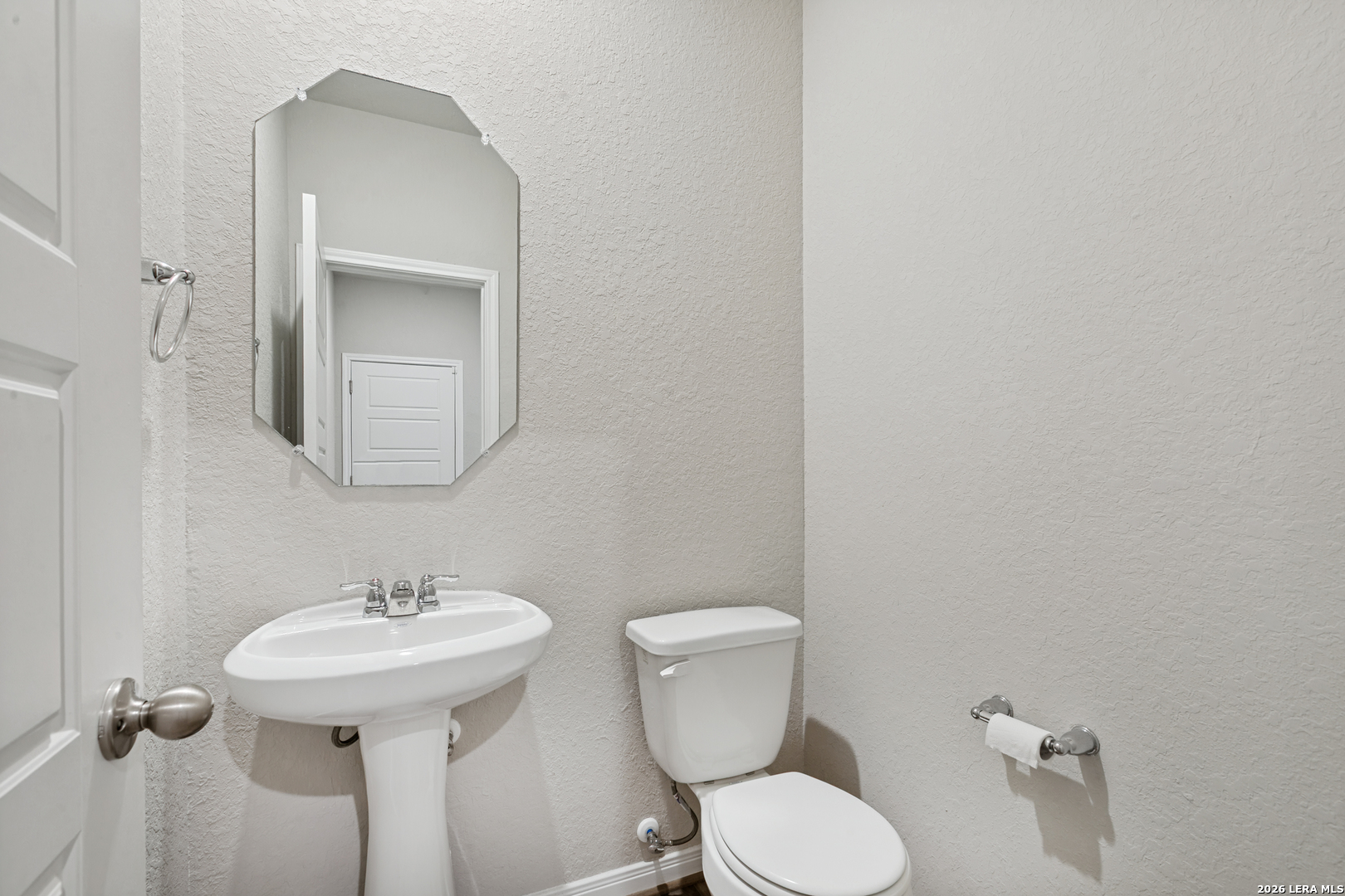 9511 Bonito Falls Drive Converse TX 78109