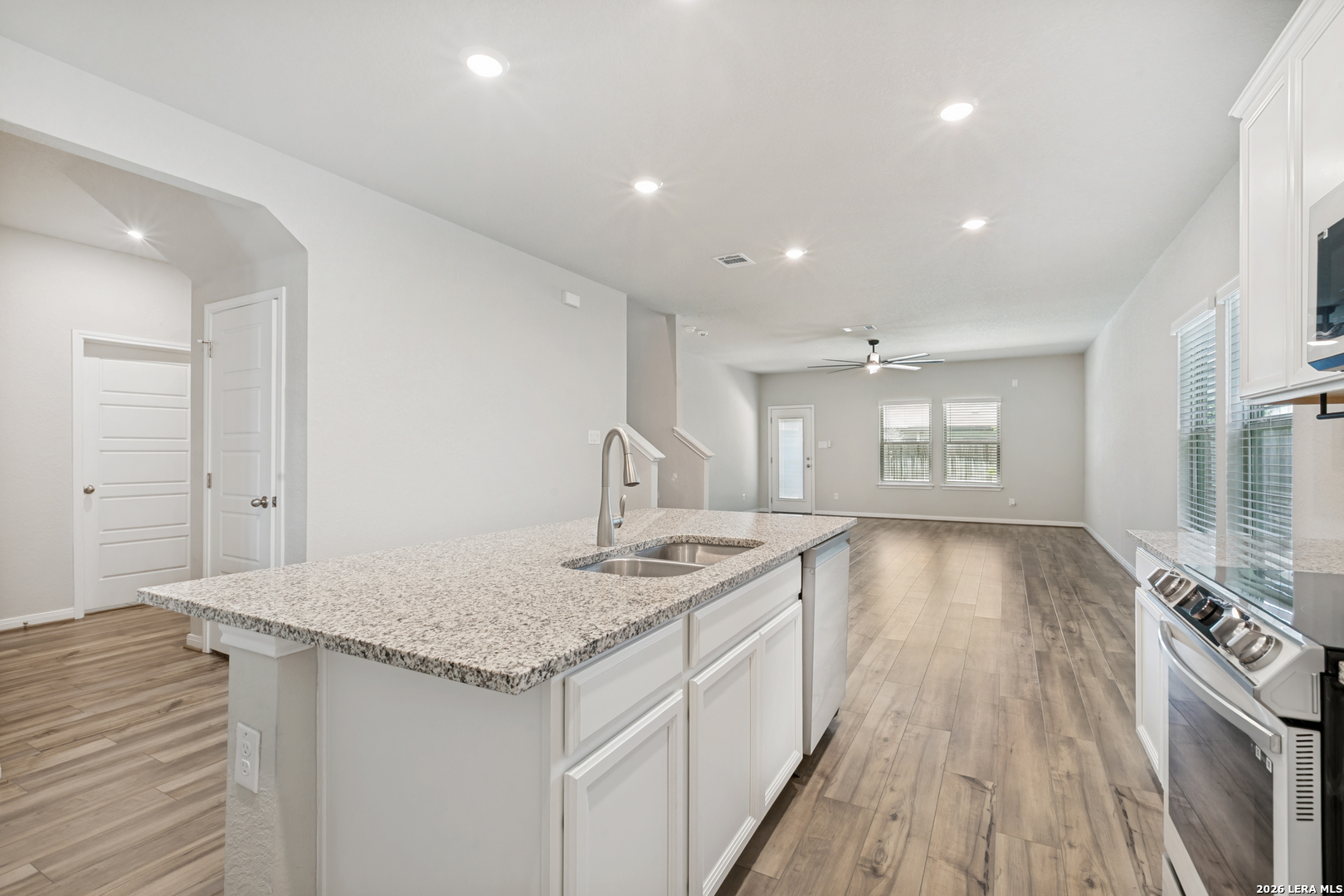9511 Bonito Falls Drive Converse TX 78109