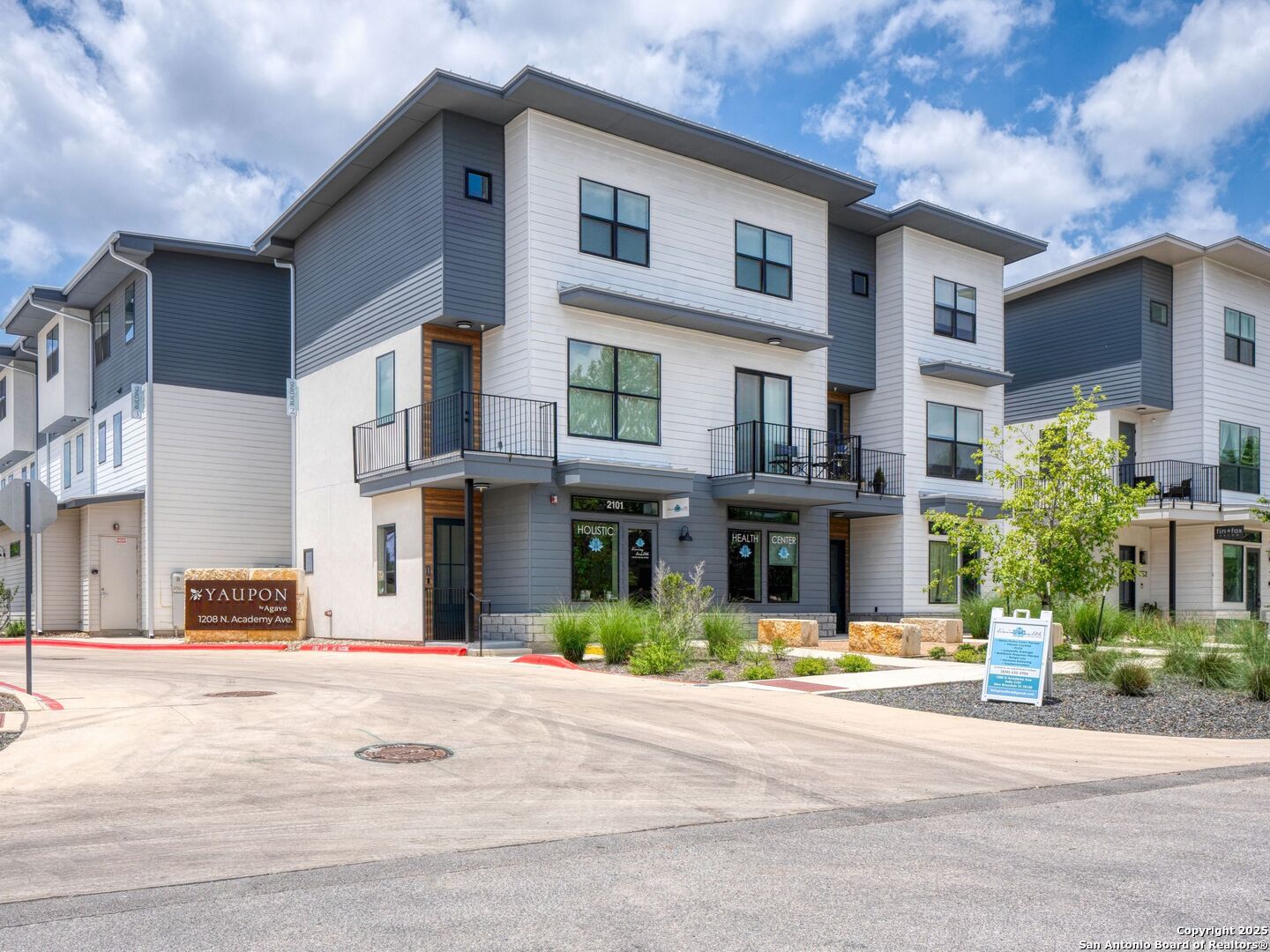 1208 N Academy Avenue New Braunfels TX 78130