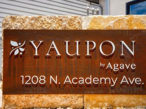1208 N Academy Avenue New Braunfels TX 78130