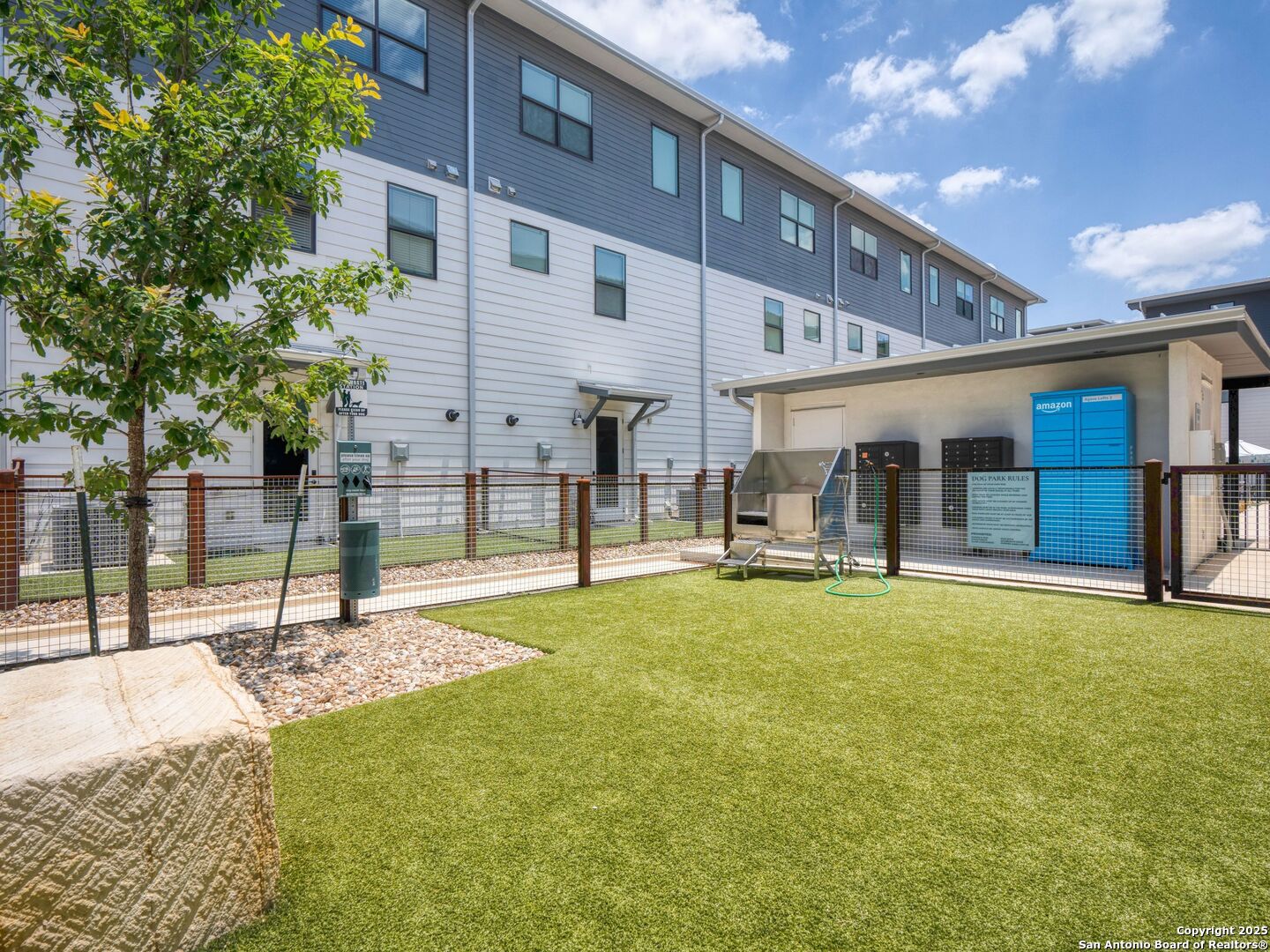 1208 N Academy Avenue New Braunfels TX 78130