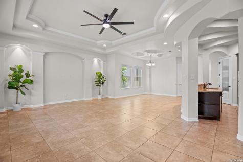 6131 Lowrie San Antonio TX 78239