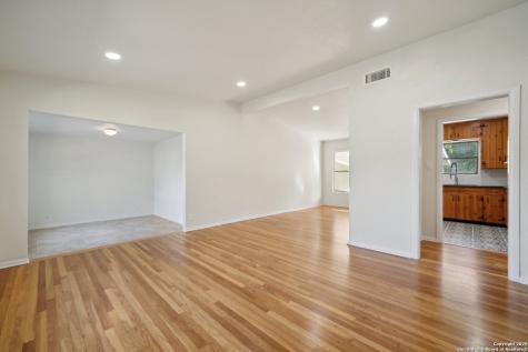 407 Haverford Drive San Antonio TX 78217