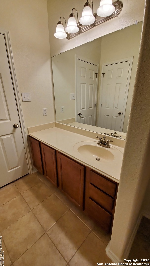 13124 Brook Arbor San Antonio TX 78232