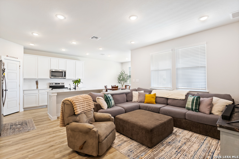 235 Brook Shadow Cibolo TX 78108